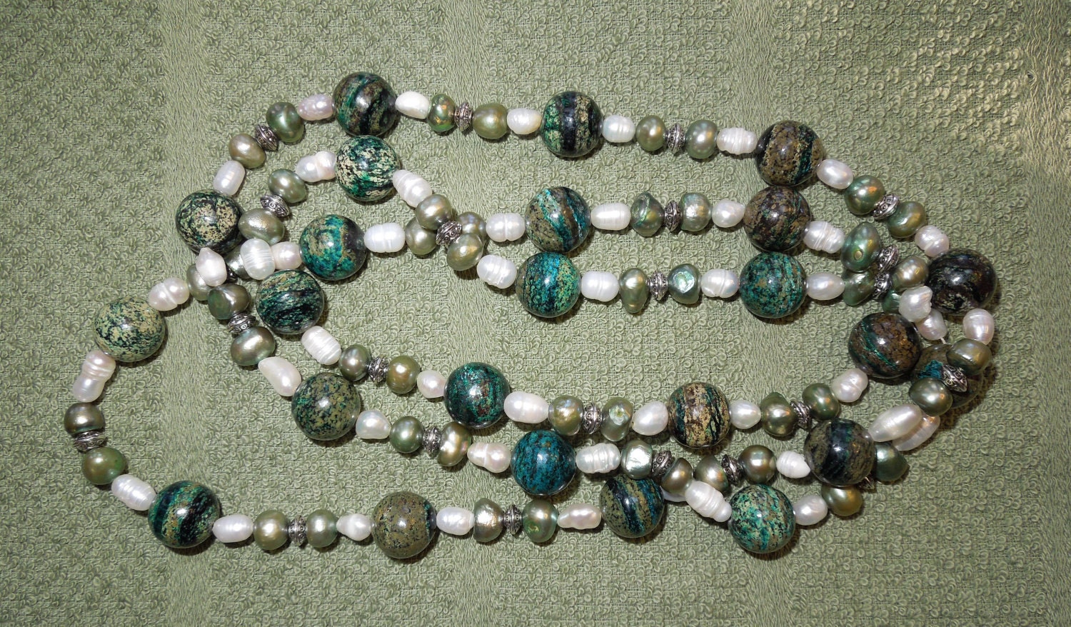 Long Green Stone Necklace Item 1110