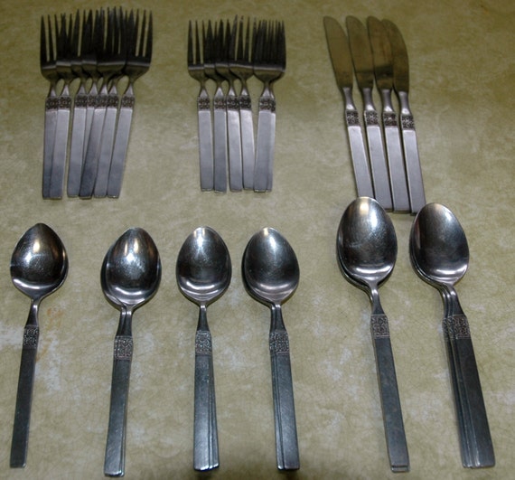 Vintage 33 Piece Set Of Northland Stainless Steel