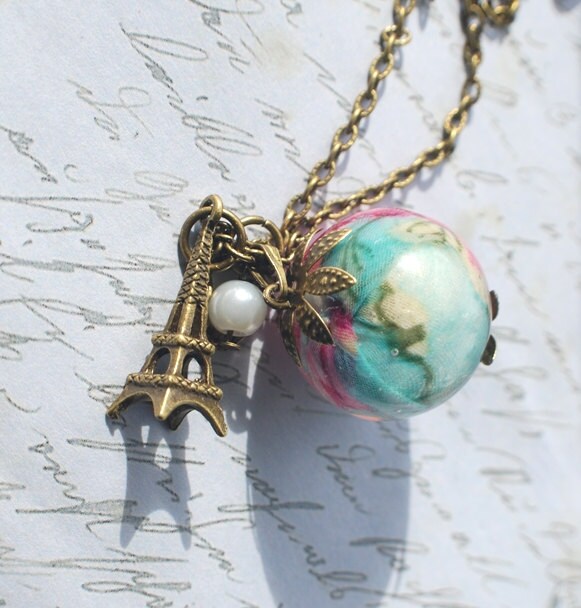 Shabby Chic Style Necklace 01 Resin Jewelry Paris Spring