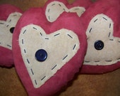 Set of 4 Primitive Red Valentine Button Heart Bowlfillers/Tucks