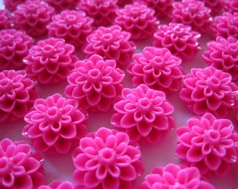 Flower Cabochons / 20 pcs Resin Cabochon Flowers/ Fuchsia Dahlia Mum Flower 15mm