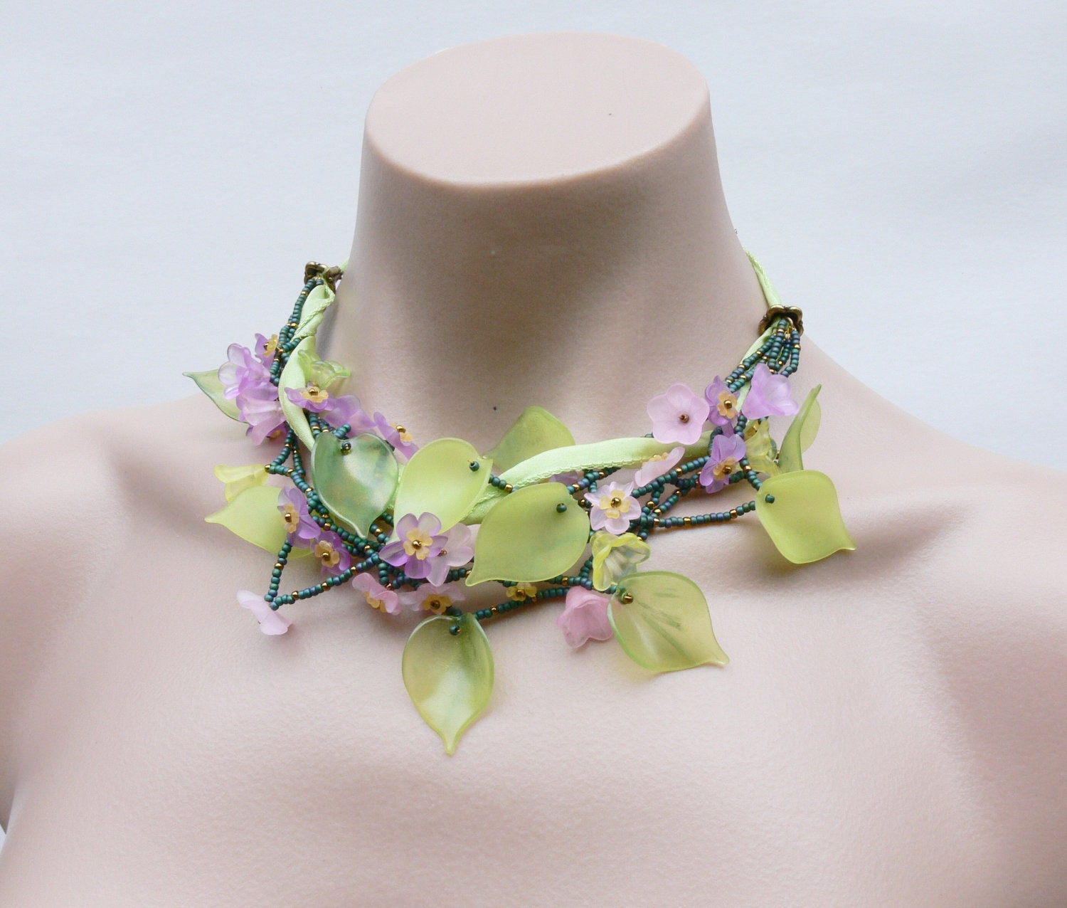 Lucite Flower Necklace Summer Necklace Seed Beads Jewelry