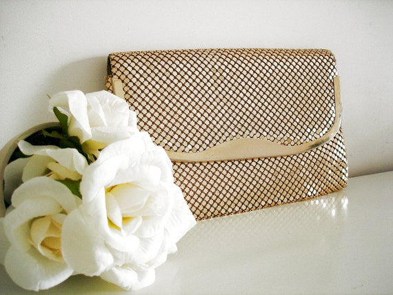 Vintage 80s mesh clutch gold tone metallic mesh evening purse