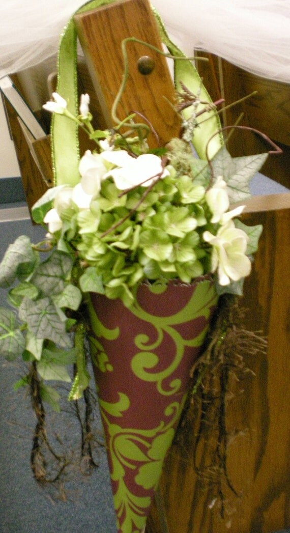 Items similar to Wedding Flower Cone Decoration DIY on Etsy