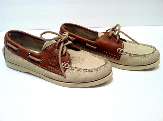 Dooney and Bourke // Boat Shoes // Size 6.5 // by MotherOfVintage