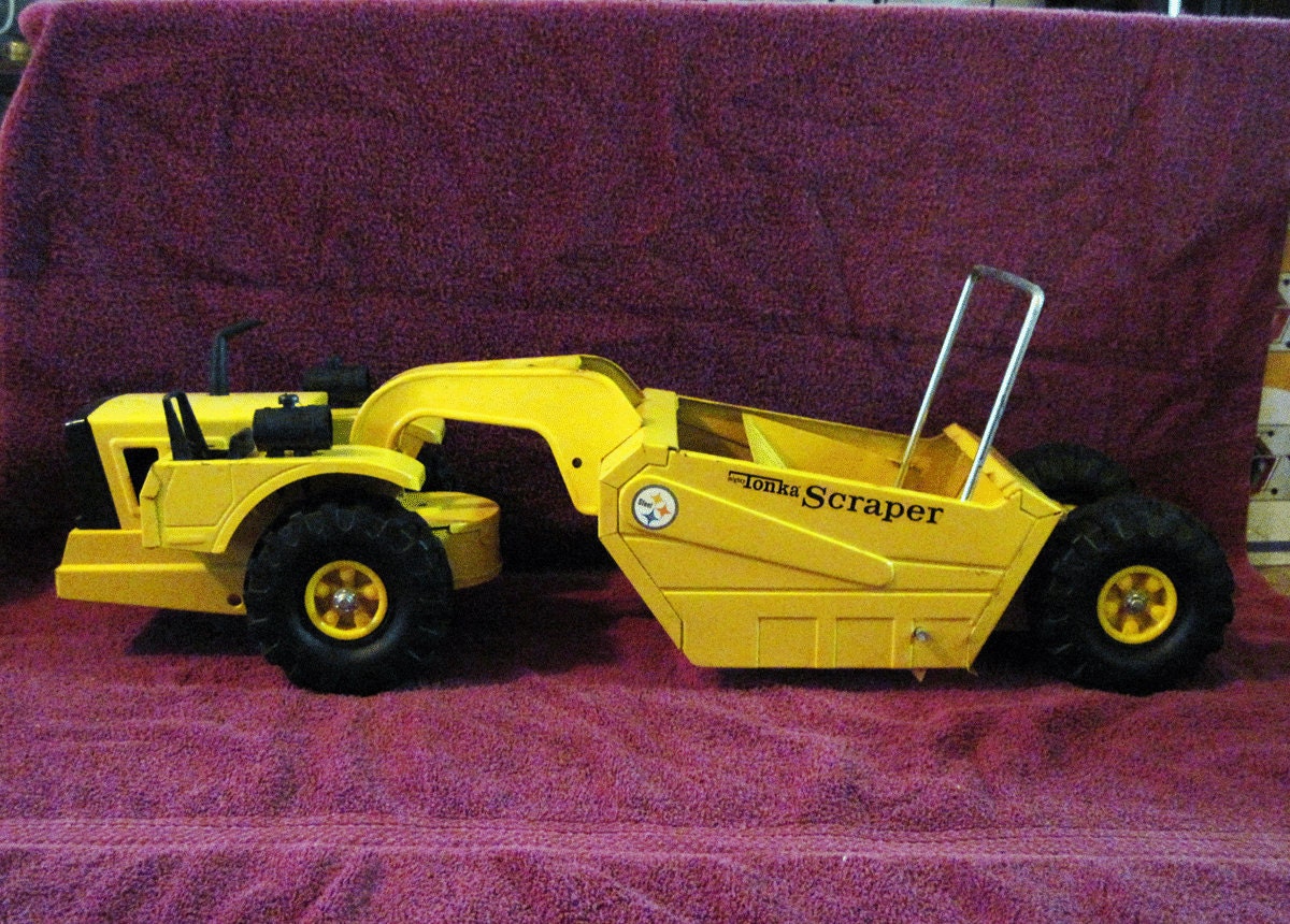 Vintage MIGHTY TONKA SCRAPER Truck 1960s Toy Earthmover