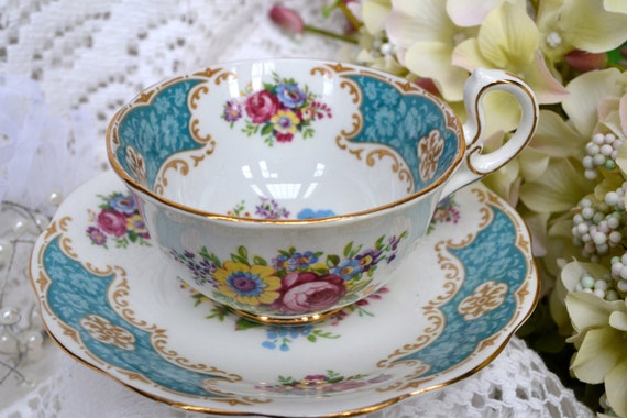 Vintage Royal Standard Fine Bone China Aqua Floral Gold Gilt