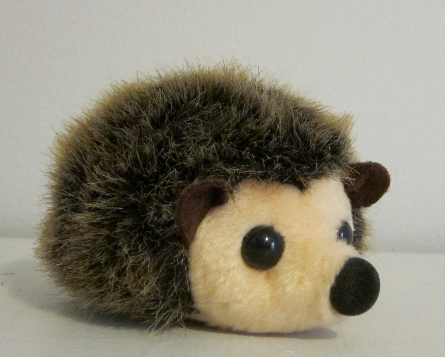 Vintage Stuffed Baby Hedgehog EXCELLENT CONDITION1500 x 1203