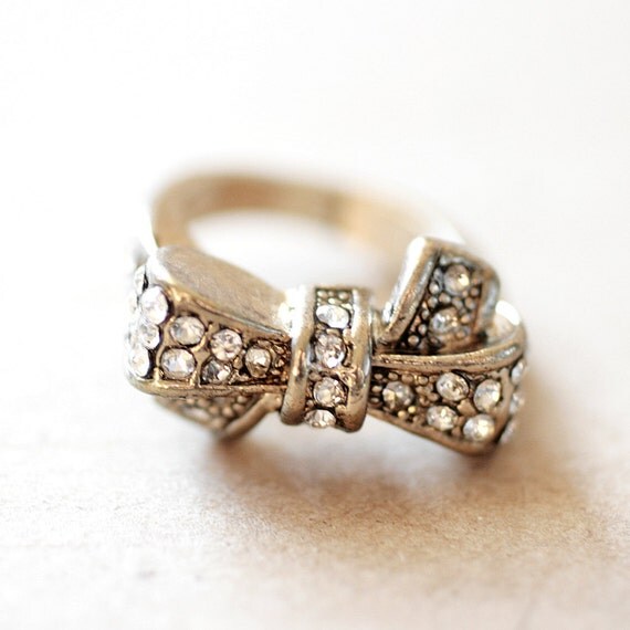 Rhinestone Bow Ring - Vintage Gold Rhinestone Bow Ring Costume Jewelry rhinestone bow ring vintage gold rhinestone bow ring costume jewelry