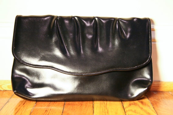 vintage black clutch