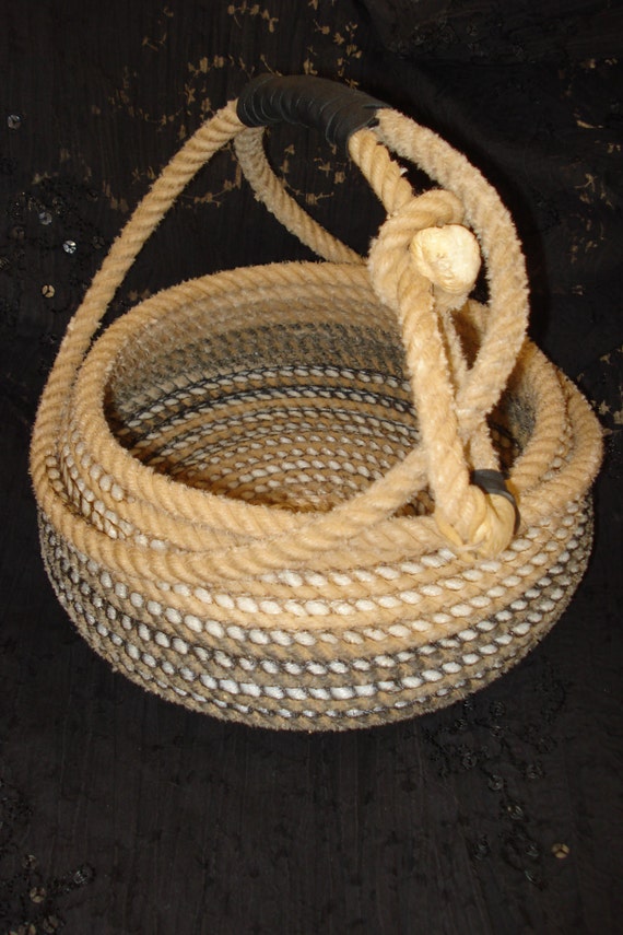 Items similar to Lariat rope basket on Etsy