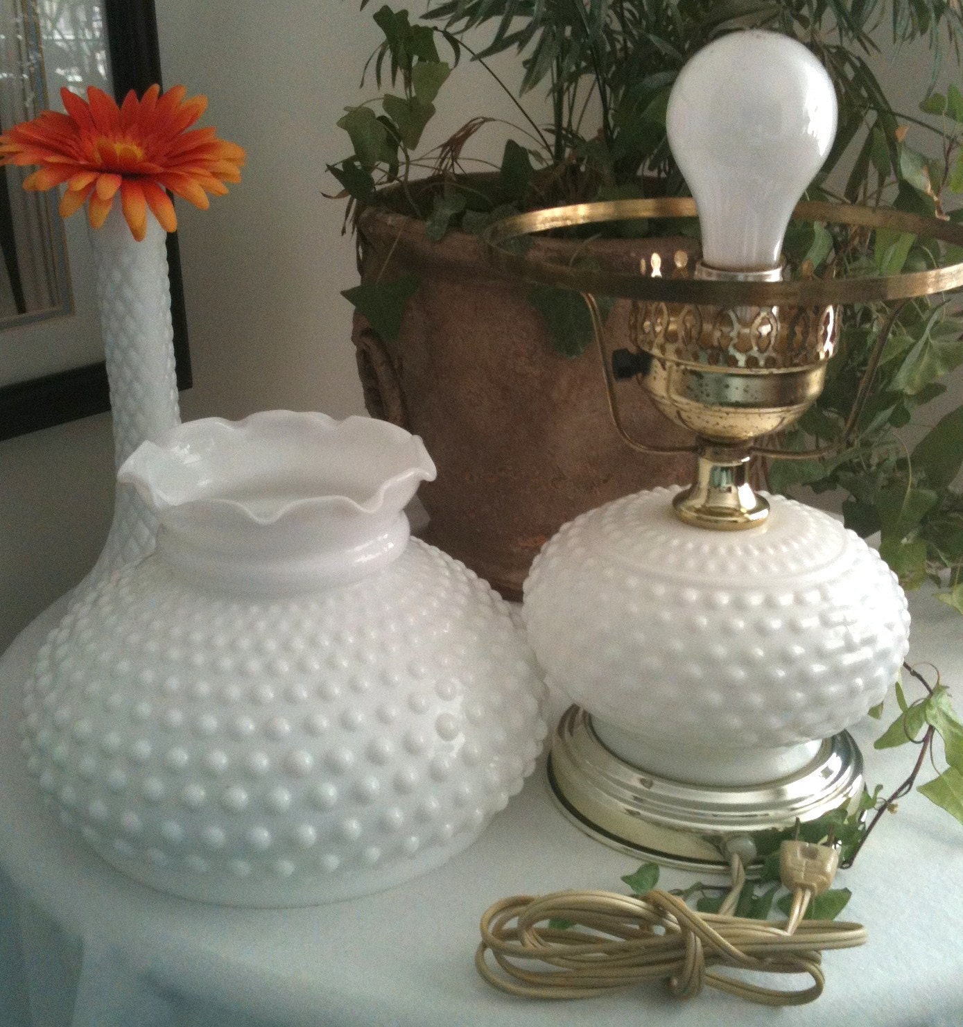 Vintage Milk Glass Lamp S Fenton Hobnail Table Lamp Light