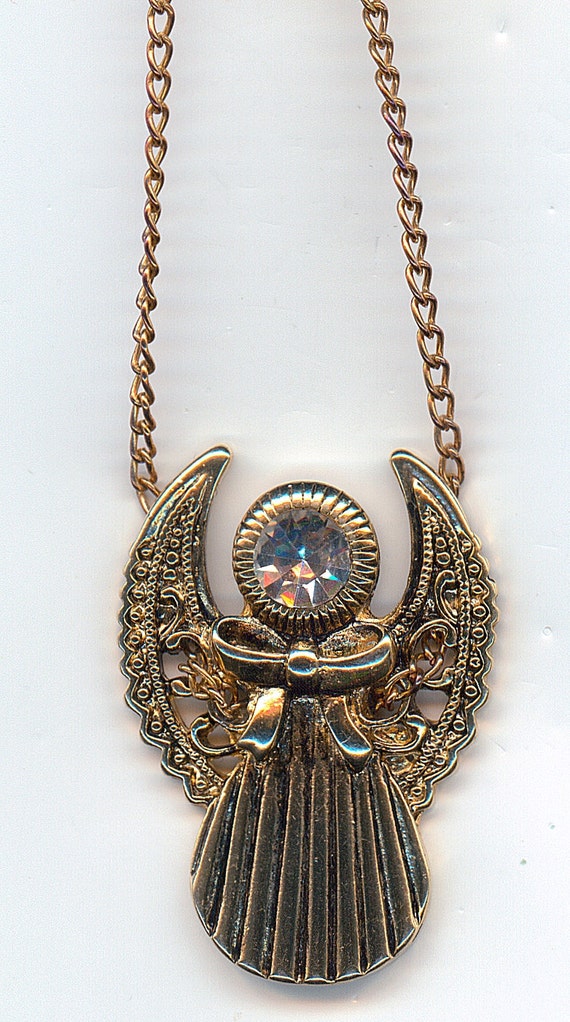 Vintage Angel Necklace. Gold Tone Angel Pendant with Large