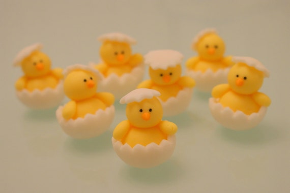 Items similar to Easter Cupcake Topper - Chick on Etsy