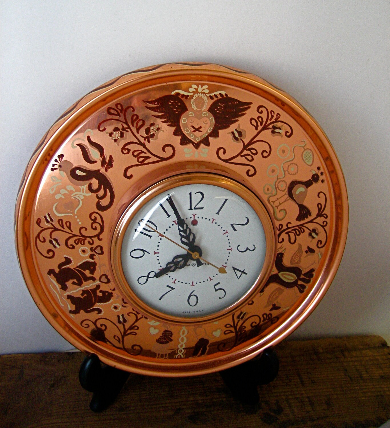 Vintage GE Kitchen Wall Clock The Dutch Treat Copper Color