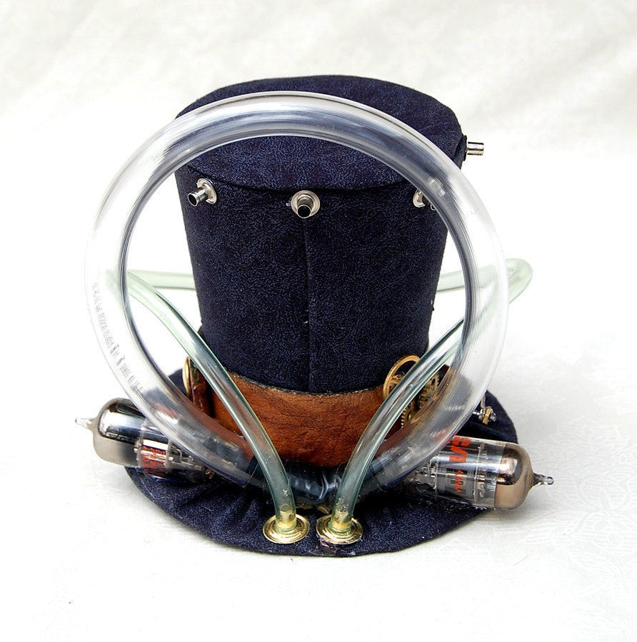 Tiny Top Hat Steam Punk Time Machine Three Steampunk gears