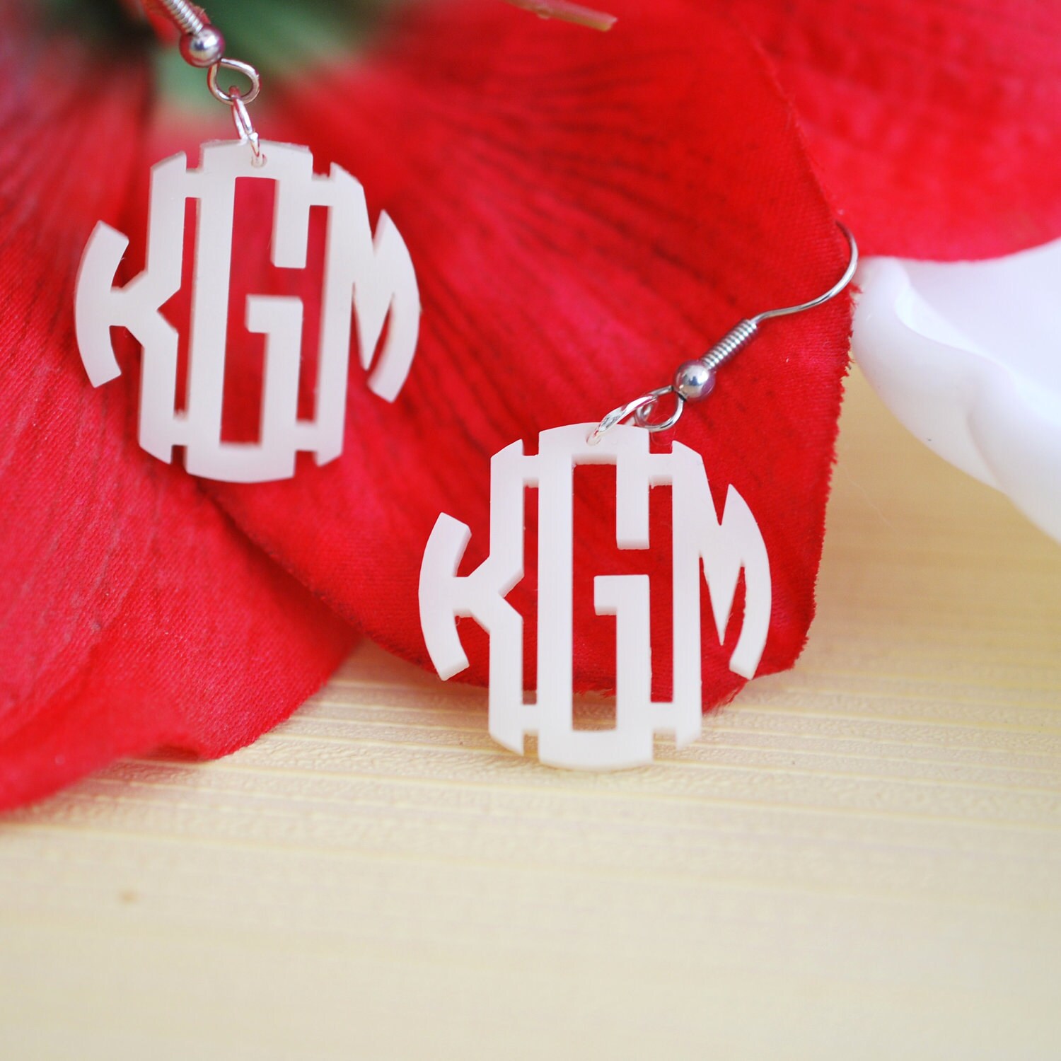Circle monogram acrylic earrings by ElizajayCharm on Etsy