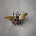 VINTAGE BUMBLE BEE Scatter Pin Brooch