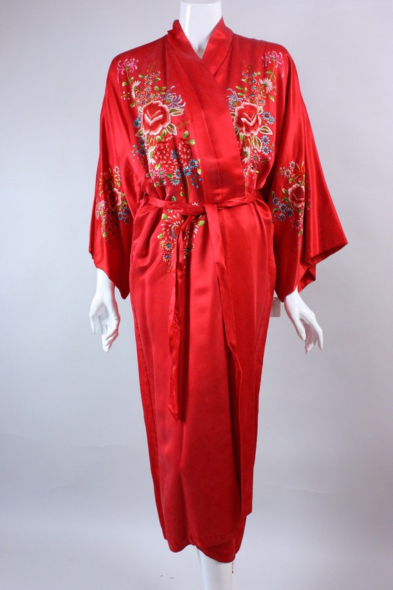 Vintage 60s CHINESE SILK ROBE Bright Red Hand-Embroidered