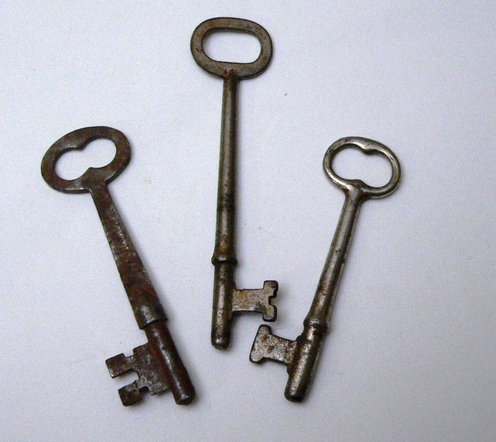 Vintage Keys For Sale 1