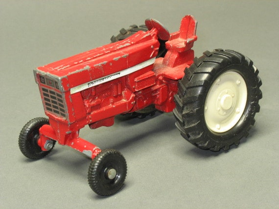 antique toy tractors