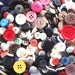 1000 Sewing Buttons Grab Bag