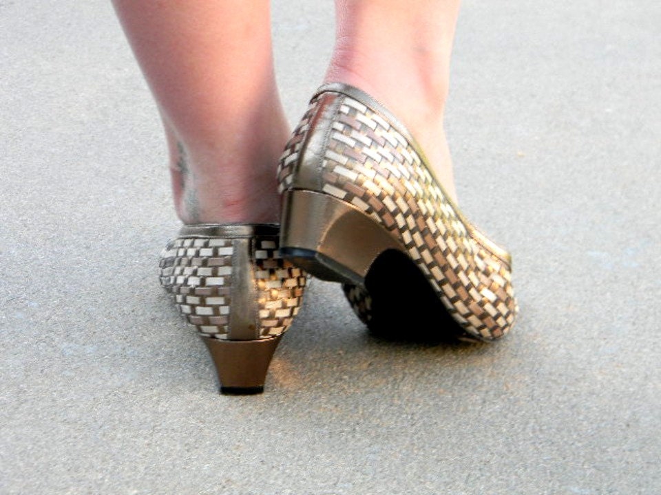 Bronze Low Heel Shoes. Vintage woven leather flats by Margaret