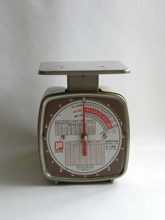 1974 Vintage Postal Scale Pelouze