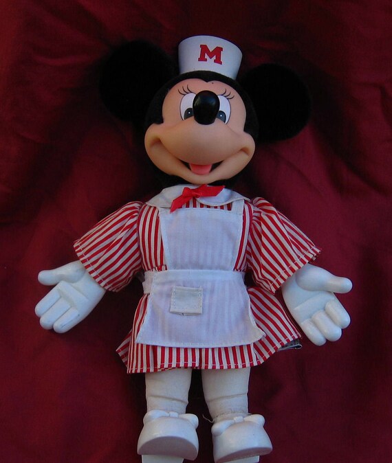 jim shore minnie mouse nurse