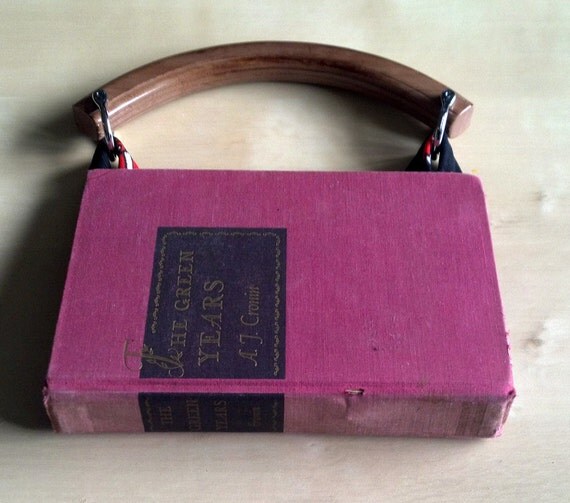 Items similar to Vintage book purse on Etsy