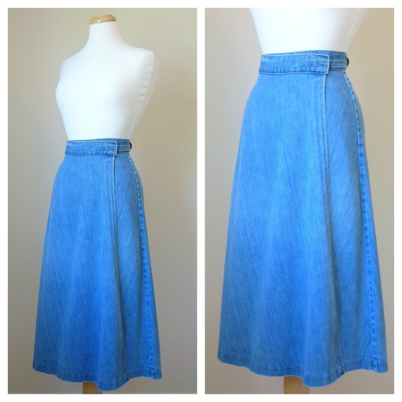 Vintage 1970s DENIM Wrap Skirt size Small/Medium