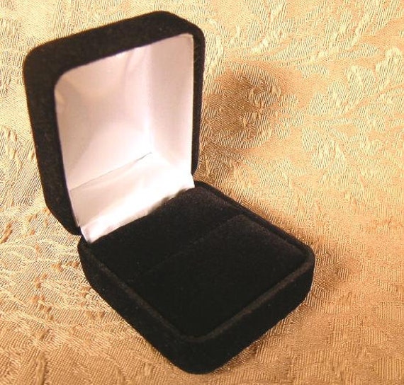 12 New Black Velvet Jewelry Gift Boxes for Rings