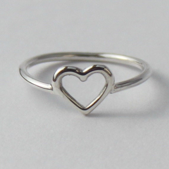 Heart Ring Sweet Romantic sterling silver ring