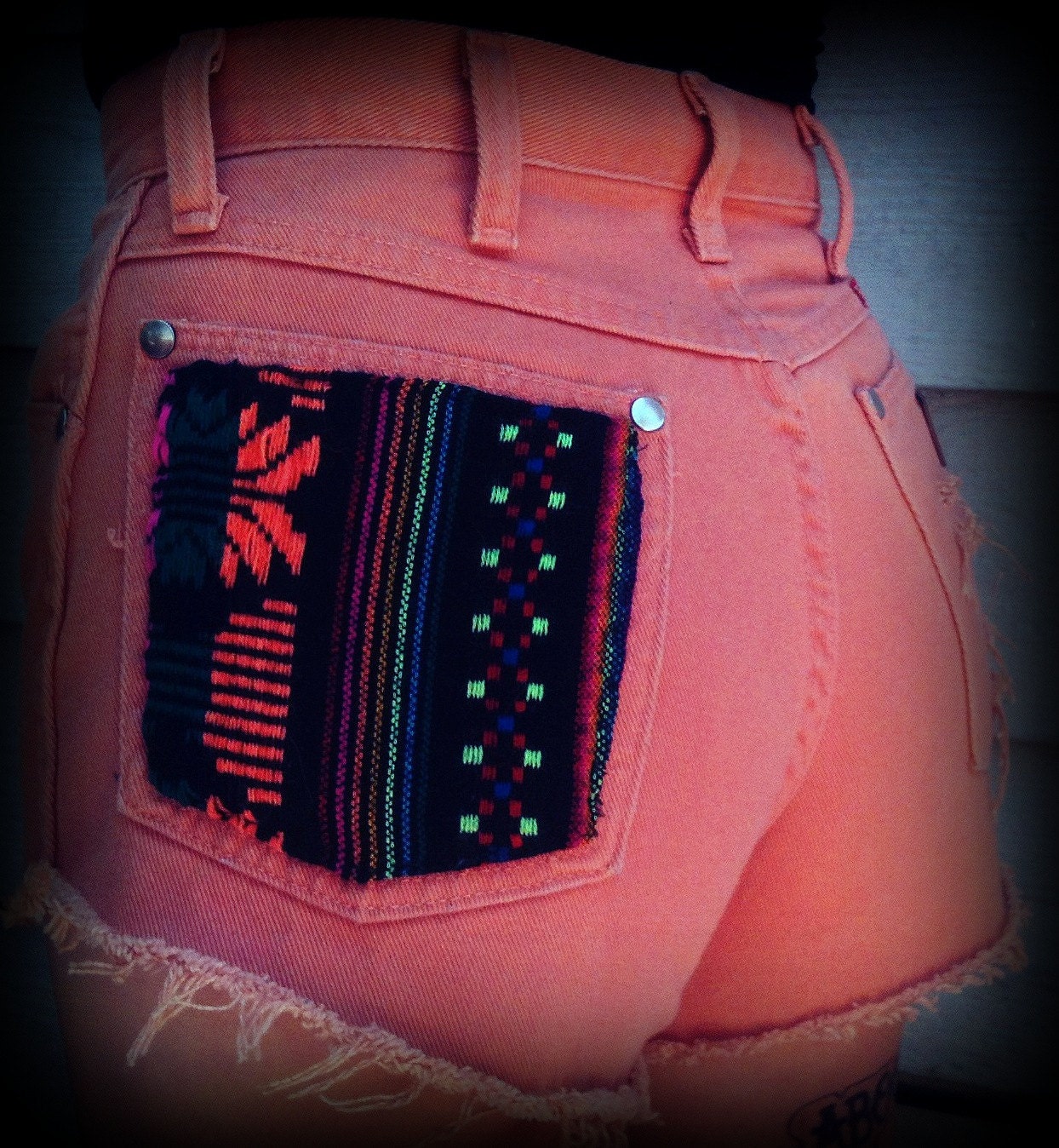 Vintage High Waisted Cut Off Wrangler Daisy Duke Shorts Peach