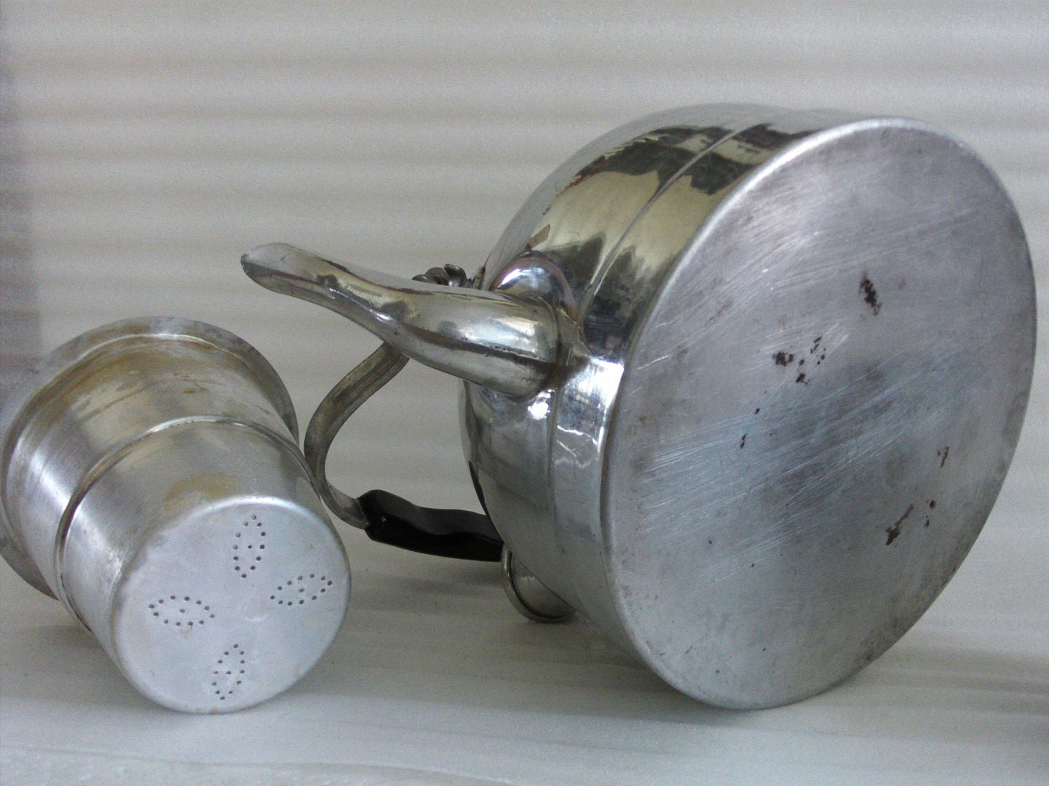 Vintage DOUBLE SPOUT TEAPOT aluminum kettle tea pot metal
