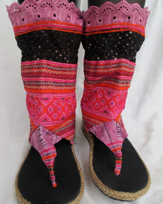 Clearance SALE Pink and Black Summer Sandals Size 5
