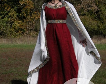 Red Medieval Dress, Underdress (Chemise), Belt and Shawl; franks dress; shawl dress; belt dress