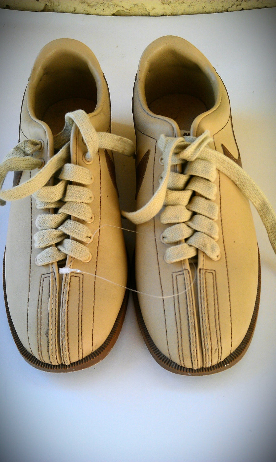 Vintage Mens Nike Bowling Shoes