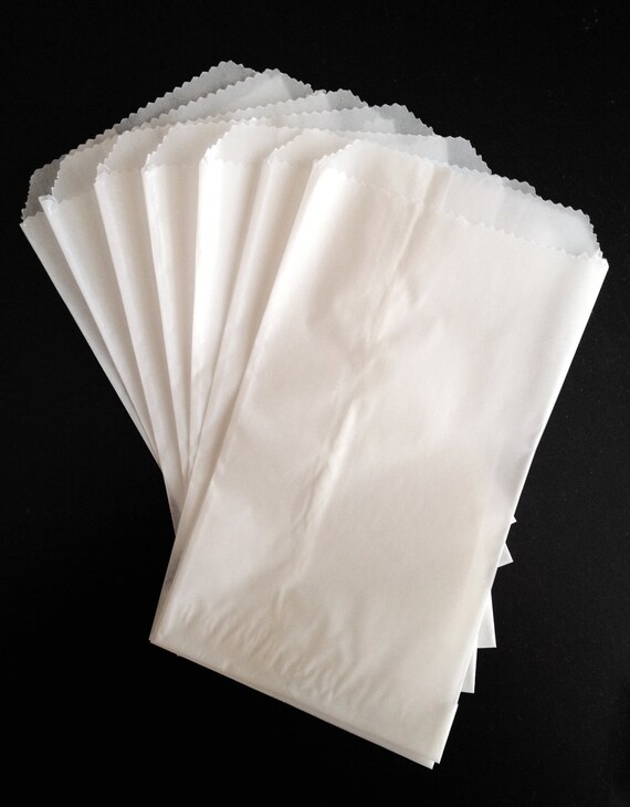 30 translucent small glassine bags