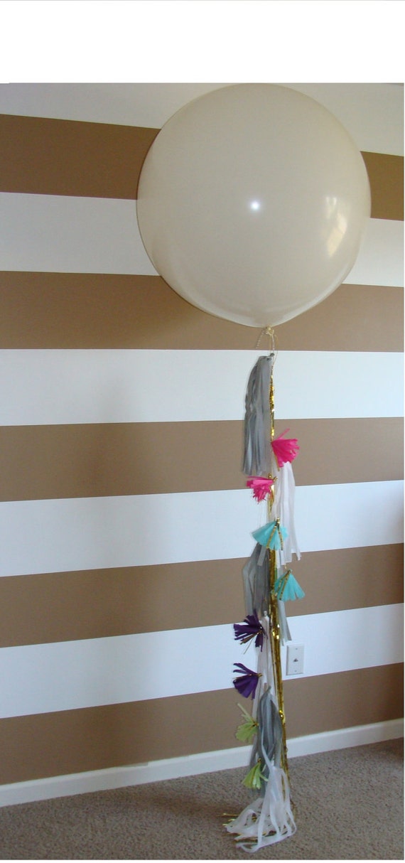 Items similar to White Custom Creation Big Round Balloon Tassel Garland