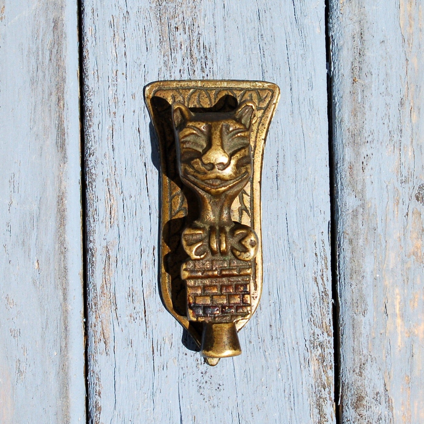 Antique Grinning Cheshire Cat Door Knocker Edwardian Brass