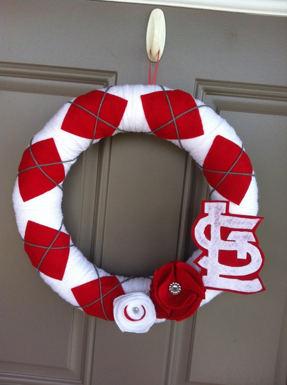 Items similar to SALE St. Louis Cardinals Wreath on Etsy