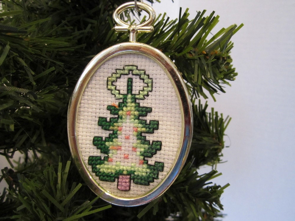 folk art pastel christmas tree ornament folk art pastel christmas tree ornament