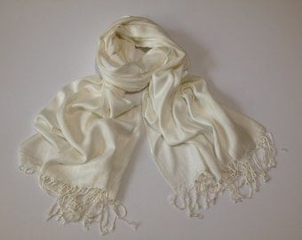 SALE! Ivory Pashmina Feels-like Cashmere Scarf, Wedding Keepsakes, Wedding Favors, Shawls and Wraps, Pashmina Scarf, Keepsake, Ivory Shawl