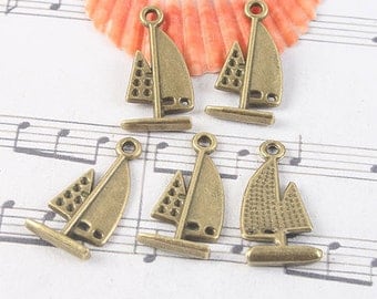 20pcs antiqued bronze sailing boat design pendant charm G1059