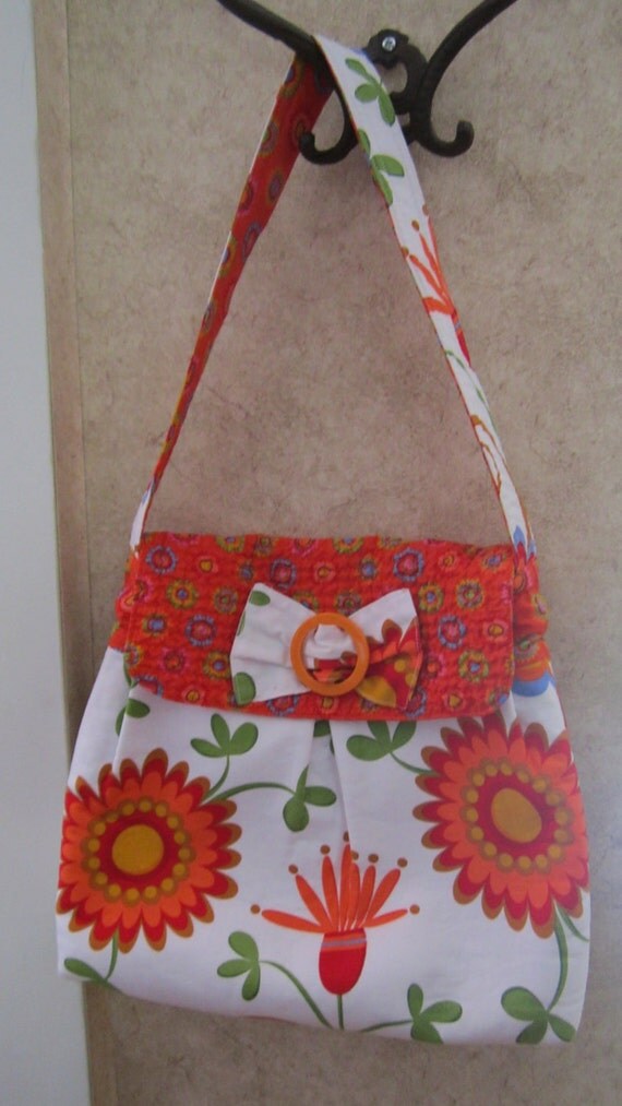 Items similar to Bright Summertime Handmade Purse on Etsy