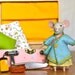 Needle felted mouse with carrying case and assecories