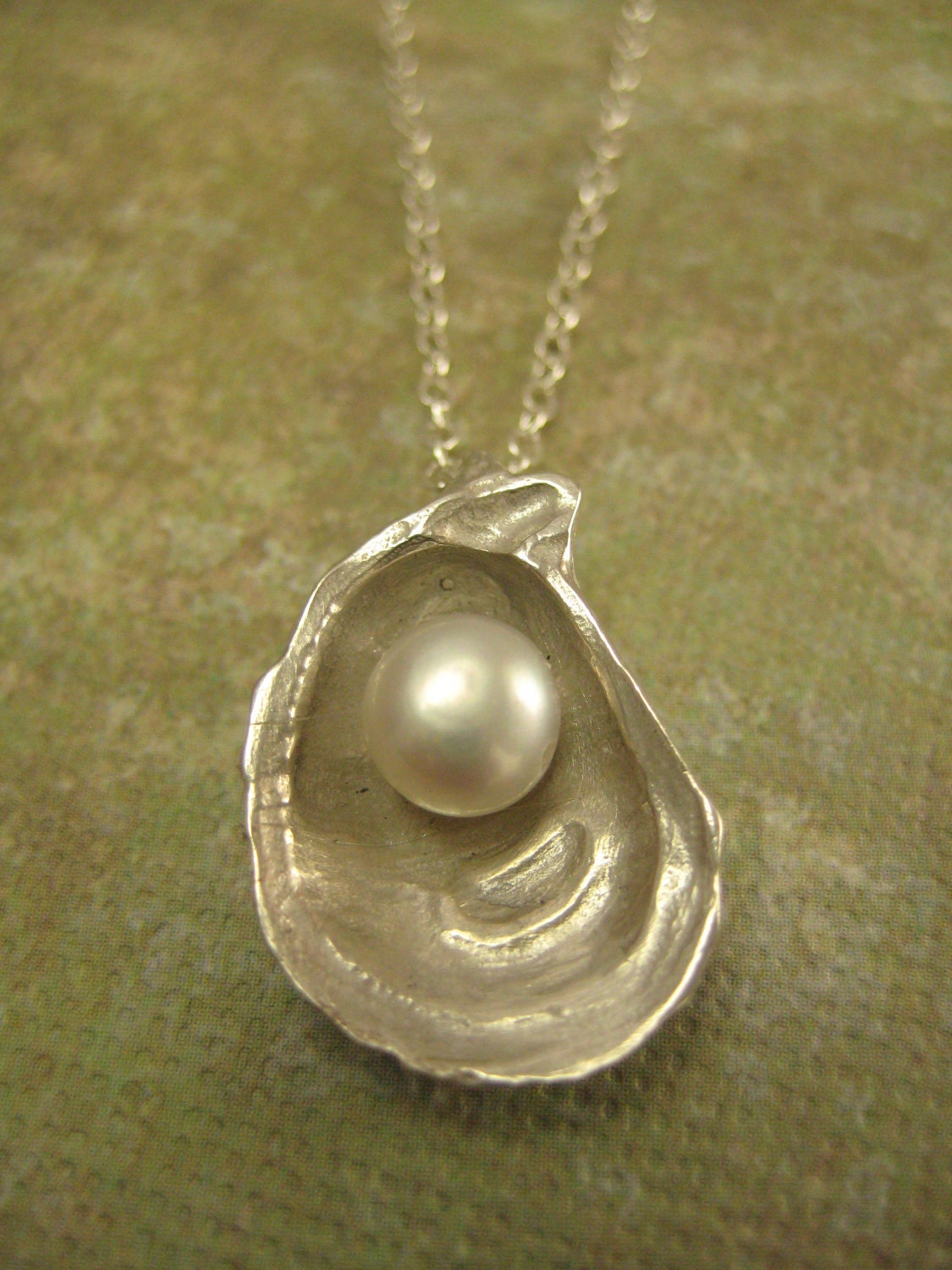 Oyster necklace medium in Sterling silver by gurlygirl on Etsy