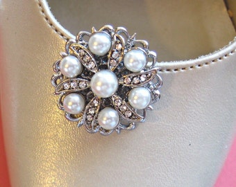 Wedding Shoe clips, Pearl clips, Bridal shoes, wedding Accessories, silver Crystal, rhinestone pearl, "Glamorous" collection