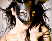 Rabbit mask in leather